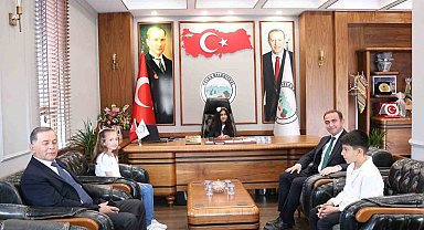 Keles'in çiçeği burnunda Belediye Başkanı Ali Doğru 23 gün sonra koltuğu devretti