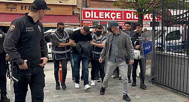 Kelime-i Tevhid yazılı bayrakla yürüyen şahsa müdahale eden şüphelinin ifadesi ortaya çıktı
