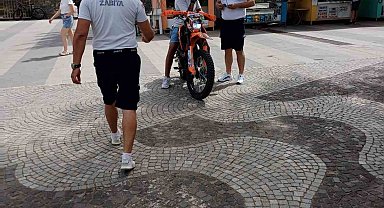 Kemer'de zabıta ekiplerinden trafik denetimi
