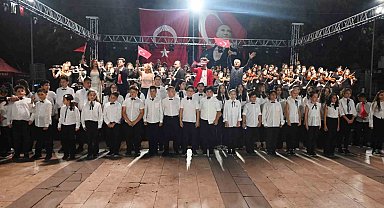 Kemer'in çocuklarından Cumhuriyet ve Atatürk'e vefa konseri