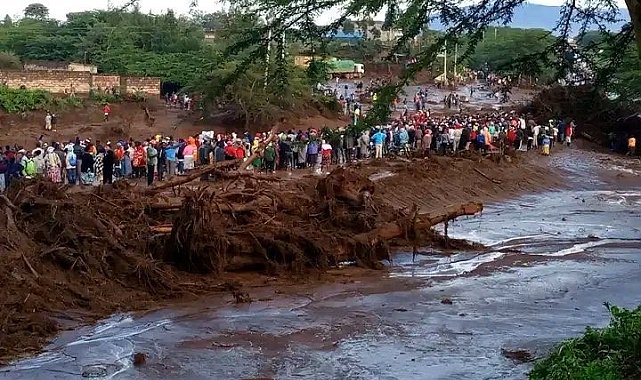 Kenya'da baraj çöktü: 42 ölü