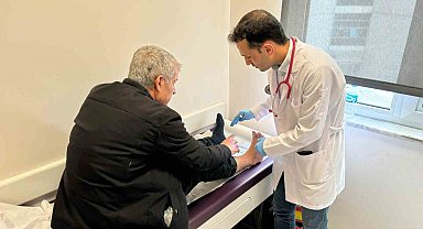 Kesileceği söylenen parmakları ozon tedavisi ile kurtarıldı