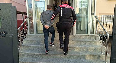 Kırşehir'de evden hırsızlık yapan 2 şüpheli yakalandı