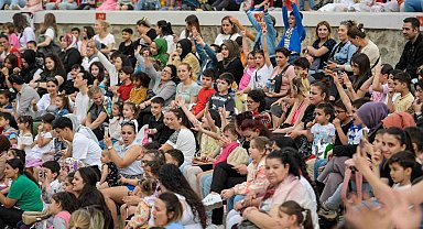 Kitapseverler İZKİTAP Fest'i çok sevdi