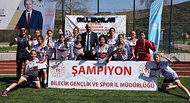 Kız Futbol Takımı Türkiye yarı finalinde oynayacak