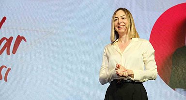 Kız Kardeşim Projesi'nin yıldızları ödülleriyle buluştu