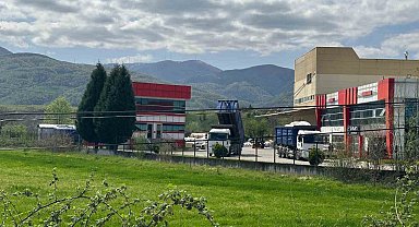 Konteynerde kalan kamyon şoförü ölü bulundu
