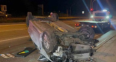 Kontrolden çıkarak takla atan otomobil hurdaya döndü