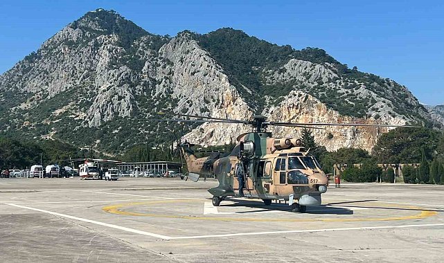 Konya'dan havalanan AS-532 Couger tipi helikopter, tahliye çalışmalarına devam ediyor