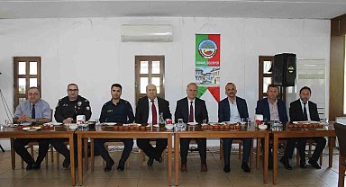 Köy ve mahalle muhtarları ile tanışma ve istişare toplantısı
