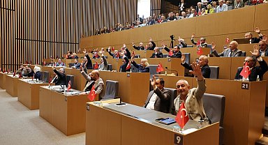 Küçükçekmece Belediye Meclisi'nde 2023 yılı faaliyet raporu oy çokluğuyla kabul edildi