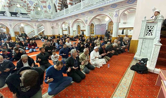 Kulu'da Kadir Gecesinde camiler doldu
