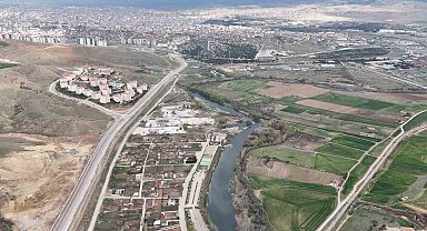 Kuraklık her geçen gün etkili oluyor: Yağmur için dualar edildi, ekmekler dağıtıldı