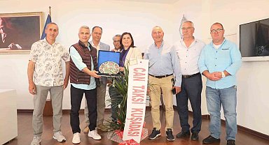 Kuşadalı taksiciler Başkan Çerçioğlu ile görüştü