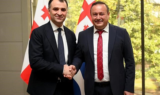 Kuşadası Belediyesi heyeti Batum'da