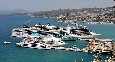 Kuşadası'nda kruvaziyer bereketi yaşanıyor