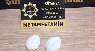 Kütahya'da spor ayakkabıya gizlenmiş uyuşturucuyla yakalanan araç sürücüsü tutuklandı