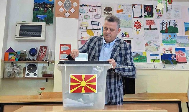 Kuzey Makedonya halkı cumhurbaşkanlığı seçimi için sandık başında