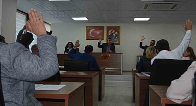 Lapseki Belediye Meclis Toplantısı yapıldı