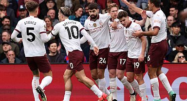 Manchester City, zirve takibini sürdürdü