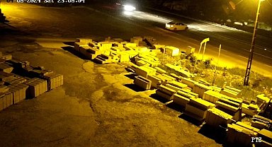 Mardin'de kaza sonrası otomobil alev aldı... O anlar kamerada