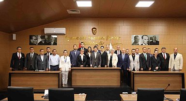Marmaris Belediyesi'nin yeni dönemi ilk meclis toplantısını yaptı