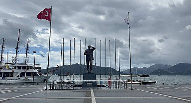 Marmaris'te Nisan yağmurları yüzünü gösterdi