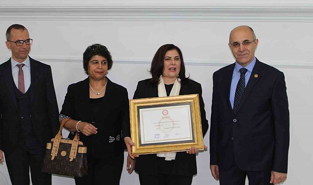 Mazbatası yemekhanede verilen Büyükşehir Belediye Başkanı Çerçioğlu isyan etti