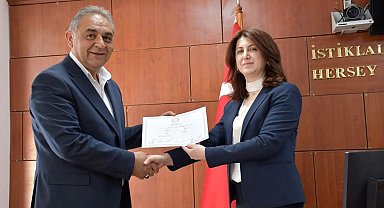 Mazbatasını alan Başkan Çiftçi 3. kez alarak göreve başladı
