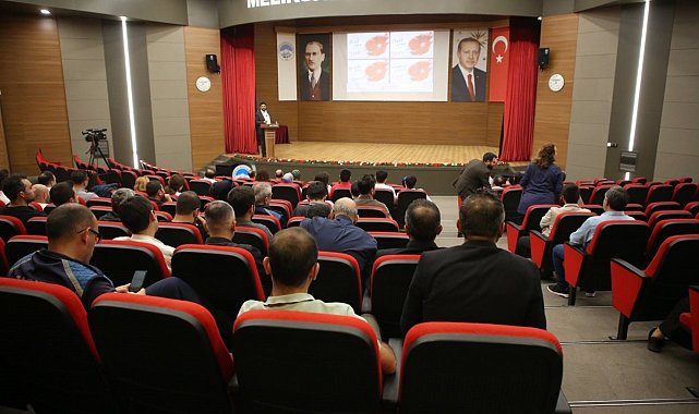 Melikgazi Belediyesi, 'Dijital yaşam ve iletişim' konulu eğitim verdi