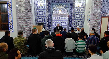 Merkez İmam-ı Azam Camii'nde sahur programı