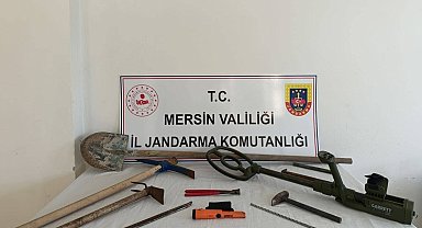 Mersin'de kaçak kazı yapan 2 kişi yakalandı