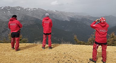 Mersin'de kaybolan emekli öğretim üyesini arama çalışması 4'üncü gününde