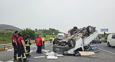 Mersin'de lastiği patlayan kamyonet devrildi, sürücü öldü
