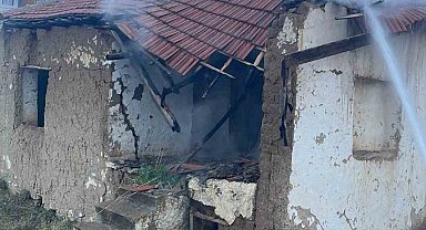 Metruk evdeki yangın kısa sürede söndürüldü