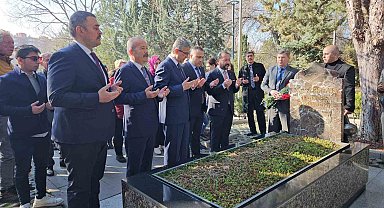 MHP İl Başkanı Yılmaz; "Başbuğumuzun fikirleri Türk dünyasına bayrak olmaktadır"