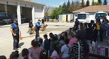 Minik öğrencilerden İl Emniyet Müdürlüğü'ne ziyaret