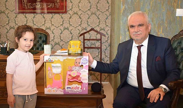Miniklerden anlamlı ve örnek davranış