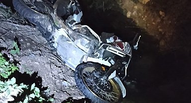 Motosiklet ile panelvan çarpıştı: 2 yaralı