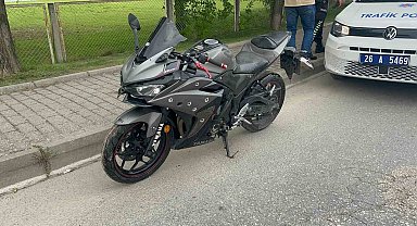 Motosikleti ile virajı alamayıp 100 metre yalpaladıktan sonra kaza yapan sürücü ağır yaralandı