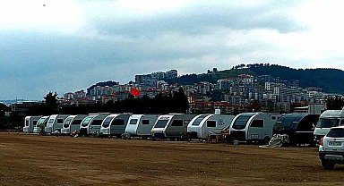 Mudanya 50'den fazla karavana ev sahipliği yapıyor