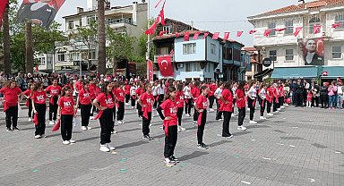 Mudanya'da 23 Nisan bayramı coşkusu
