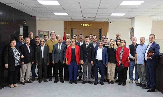 Muhtarlar başkan Ünlü ile bir araya geldi