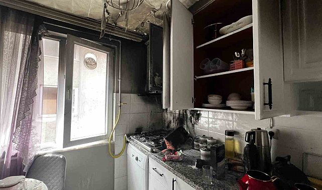 Mutfak aspiratöründen çıkan yangın korkuttu