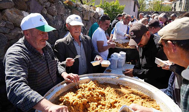 Niğde'de asırlık gelenek 'Helva Şenliği'