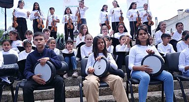 Öğrenci müzik grubu ilk konserini verdi