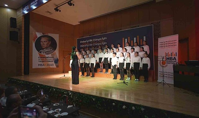 Öğrenciler "Daha iyi bir dünya için daha çok ses" diyerek Korolar Festivali'nde buluştu