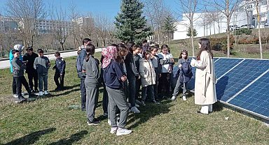 Öğrenciler yenilenebilir enerjiyi öğrendi