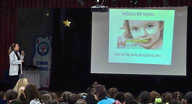 Öğrencilere ağız ve diş sağlığı eğitimi