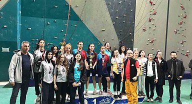 Okul sporları yarışmasında İnegöl Belediyespor farkı